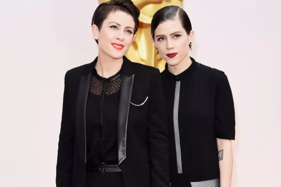 Tegan and Sara + The Lonely Island Perform &#8216;Everything Is Awesome&#8217; at the Oscars