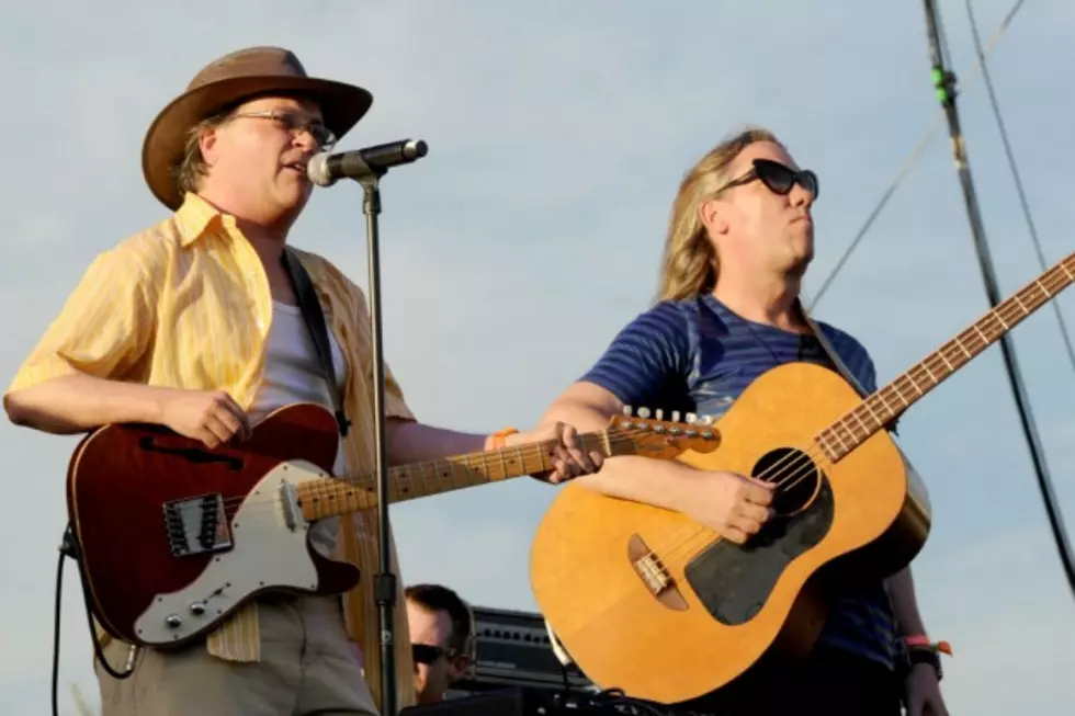 Listen to Violent Femmes’ First New Song in 15 Years, ‘Love Love Love Love Love’