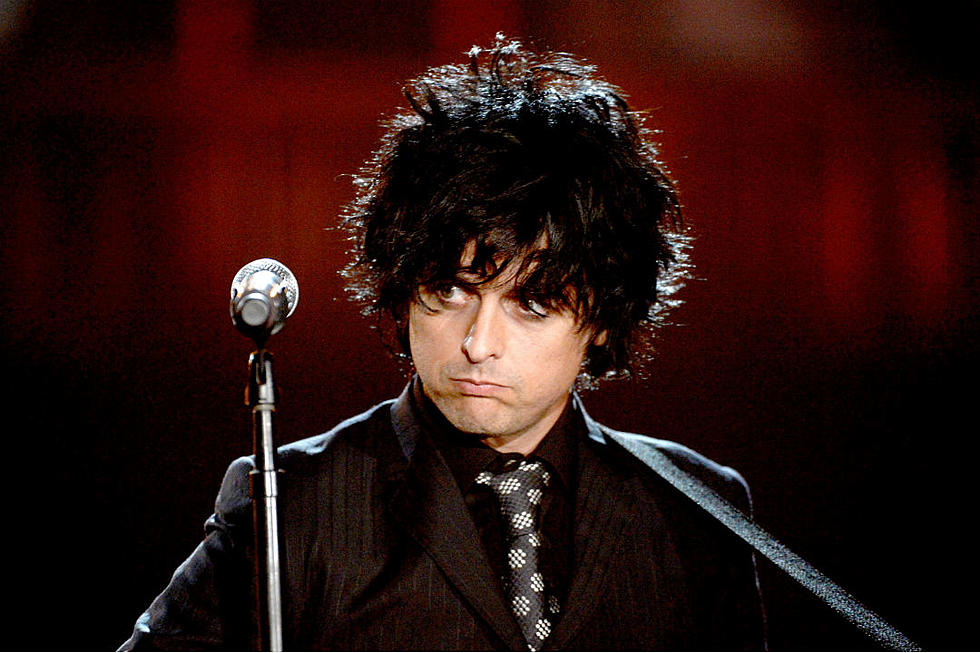 Green Day’s Bille Joe Armstrong to Open Guitar Store in Oakland