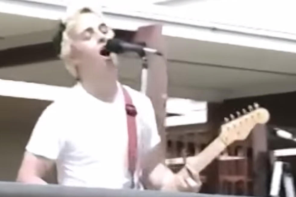 Watch Green Day Play for a Bunch of Apathetic Kids in 1990