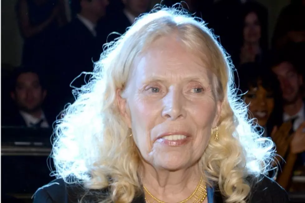 Joni Mitchell’s Reps Deny Rumors the Singer Is in a Coma
