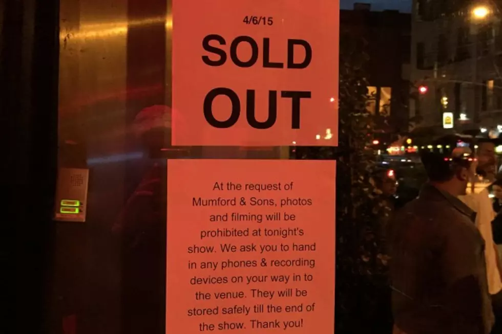 Cell Phones Not Allowed: A Personal Account of Mumford and Sons&#8217; New York City Club Gig