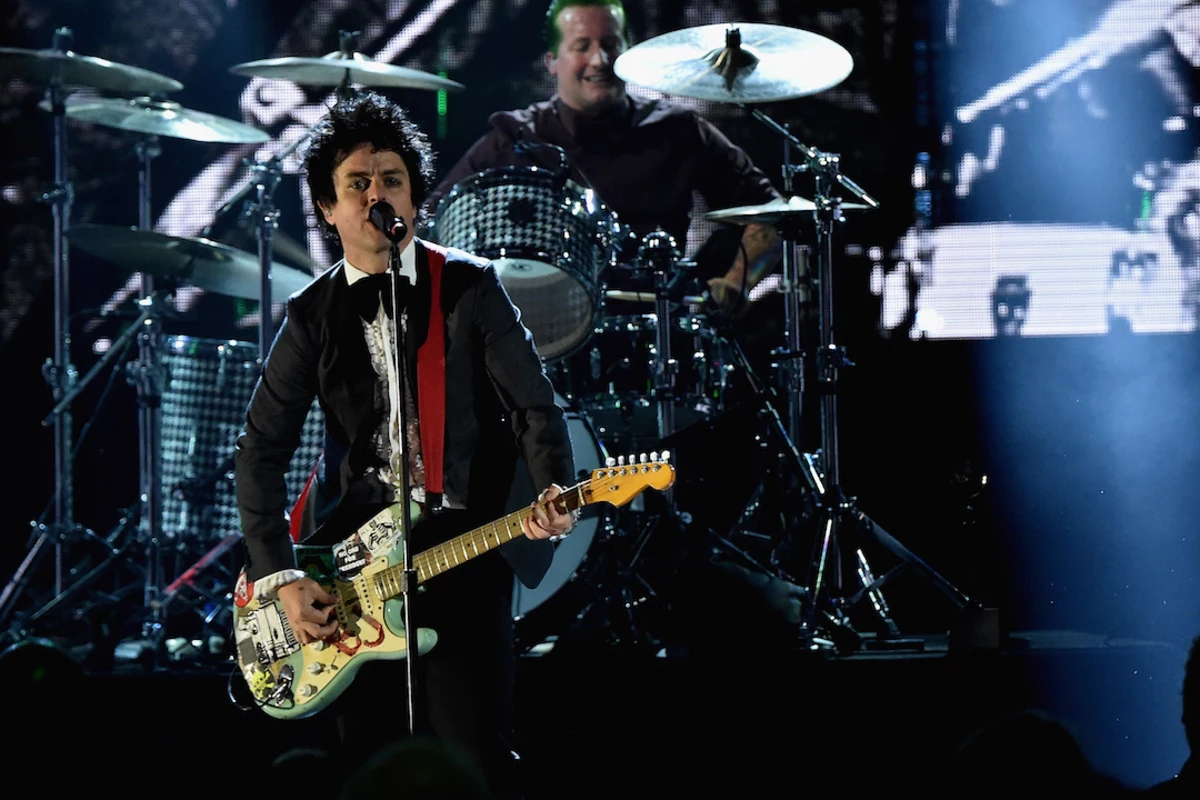 Green Day Celebrate Hall of Fame Induction With Performance