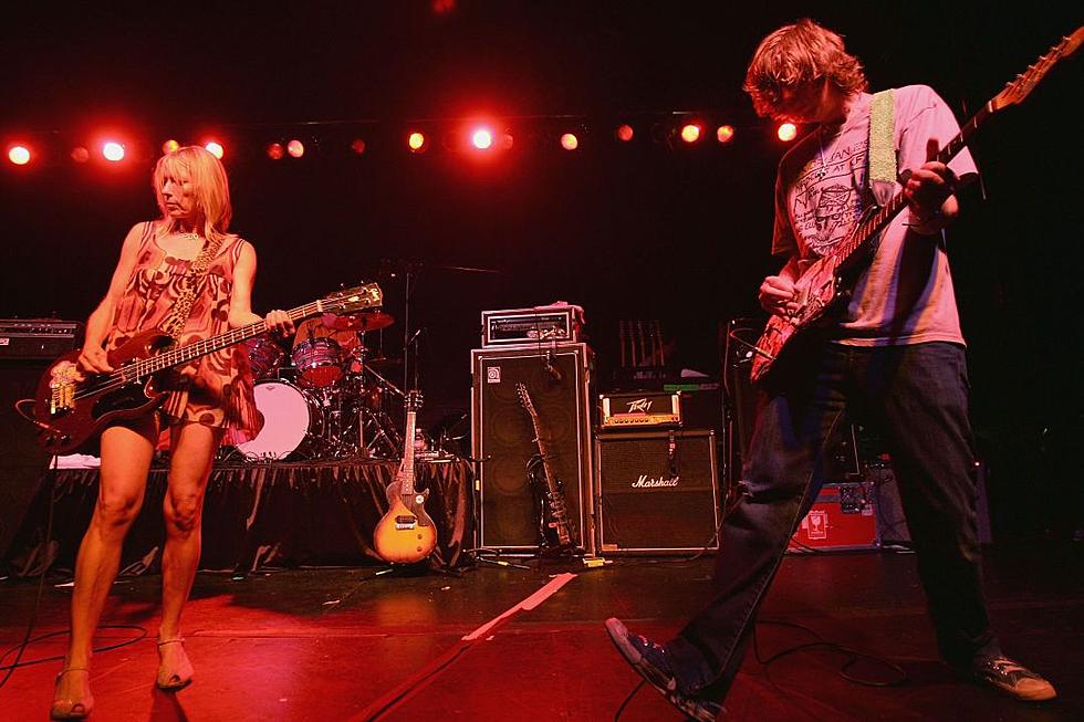 21 Years Ago: Sonic Youth Wipe Off the Grunge With 'No Star'