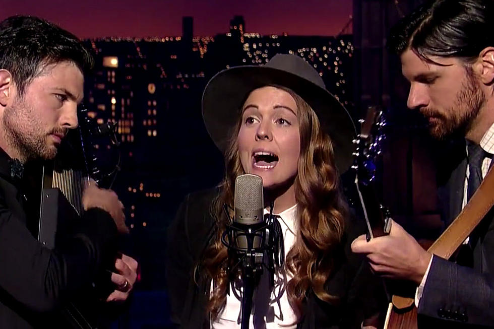 Watch Brandi Carlile + the Avett Brothers Perform ‘Keep on the Sunny Side’ on ‘Letterman’