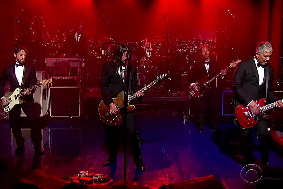 Foo Fighters Bid David Letterman Adieu With Explosive Performance of ‘Everlong’