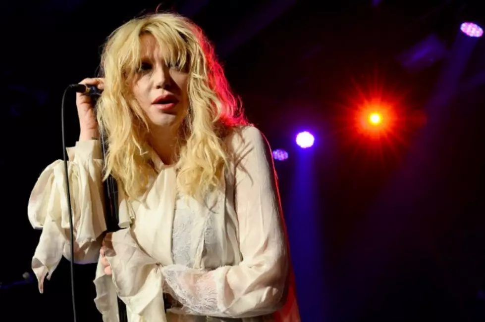 Courtney Love ‘Ambushed’ by Taxi Drivers in Paris in the Midst of Protests