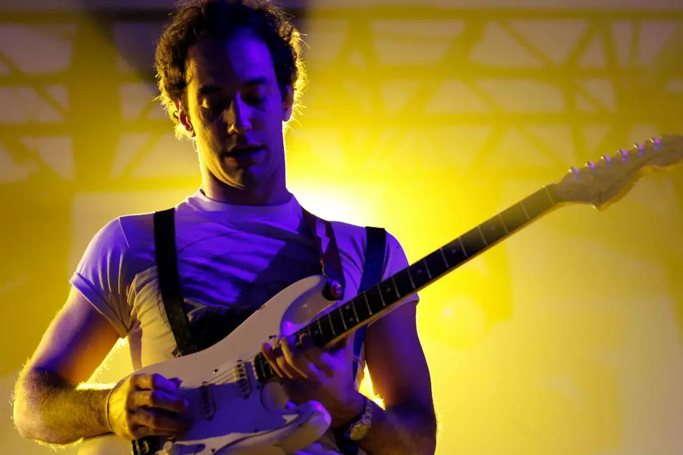 Albert Hammond Jr. Debuts ‘Side Boob,’ Third Track From ‘Momentary Masters’