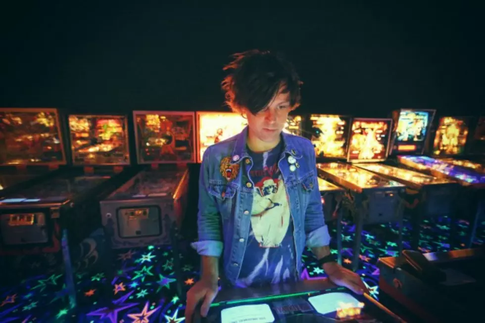 Ryan Adams Announces New Pax-Am Single, ‘Willow Lane’