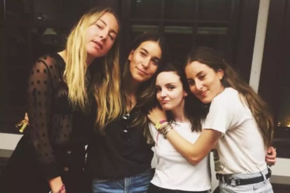 Haim + Chvrches&#8217; Lauren Mayberry Talk GIFs + More on Podcast