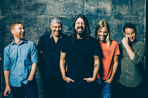 New Foo Fighters Song &#8216;Run&#8217; Debuts At #1