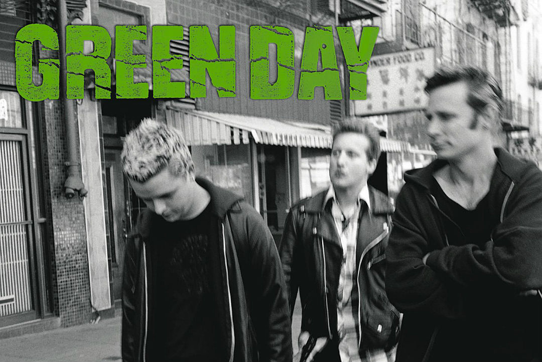 15 Years Ago: Green Day Prove Punks Can Grow Up on 'Warning'