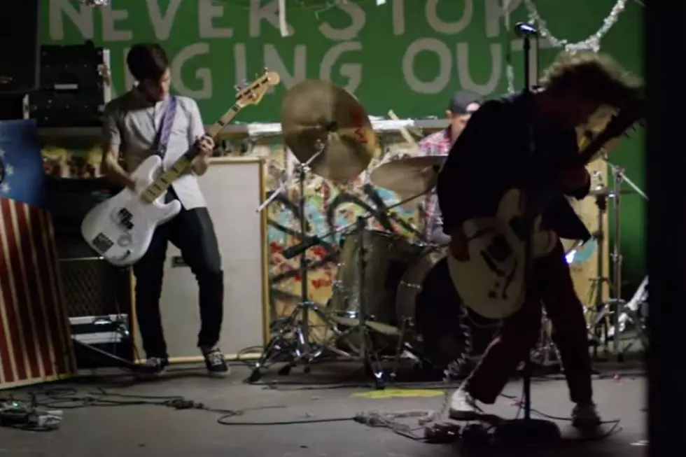 Watch Beach Slang’s Scenic Video for ‘Bad Art &#038; Weirdo Ideas’