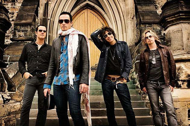 Stone Temple Pilots + Velvet Revolver Album Sales Rise After Scott Weiland’s Death