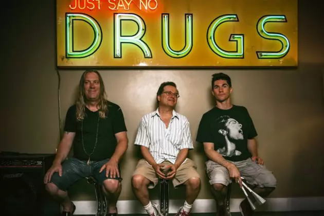 Violent Femmes Share Addictive New Song &#8216;Memory&#8217; From First Album in 16 Years
