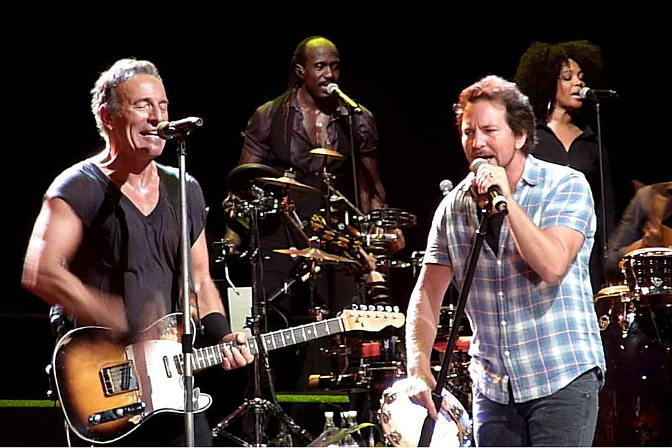 Watch Eddie Vedder Join Bruce Springsteen for 'Bobby Jean'