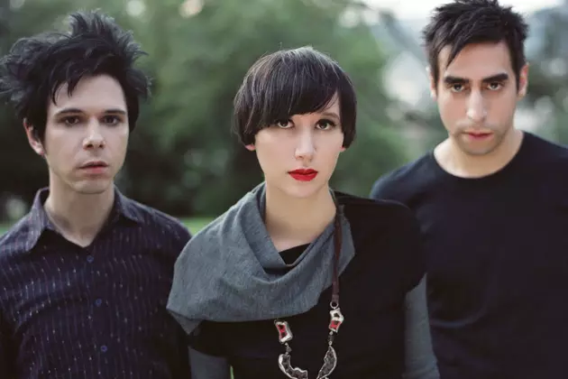 10 Years Ago: Yeah Yeah Yeahs Skirt the Sophomore Jinx With &#8216;Show Your Bones&#8217;