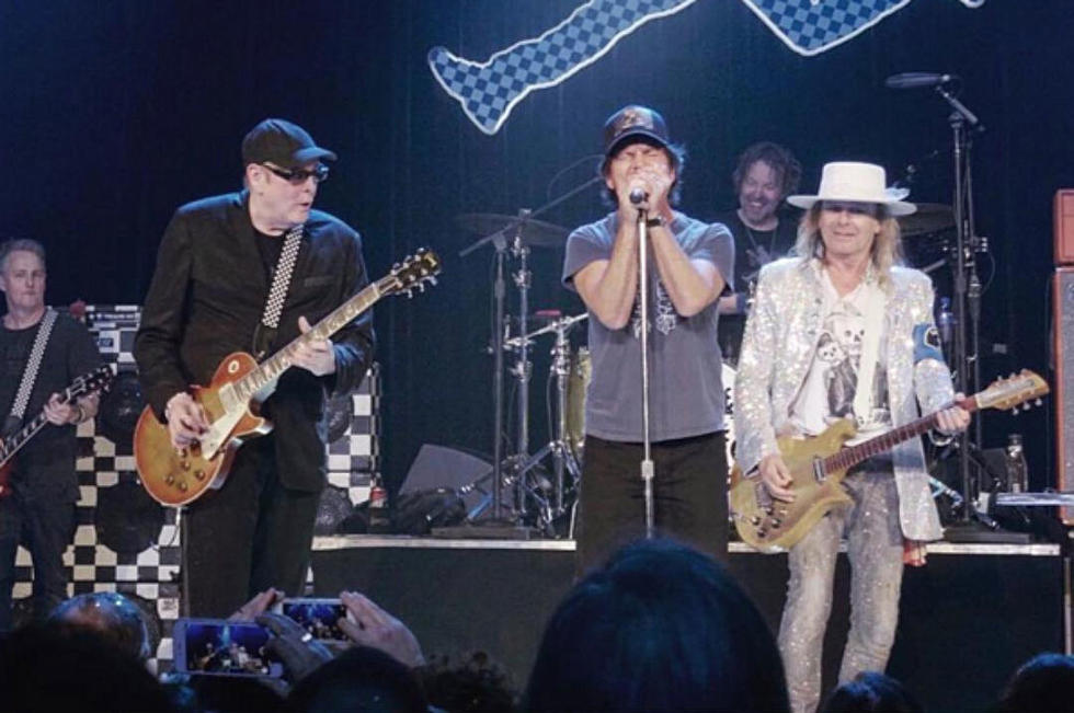 Watch Eddie Vedder + Mike McCready Perform ‘I Want You to Want Me’ With Cheap Trick