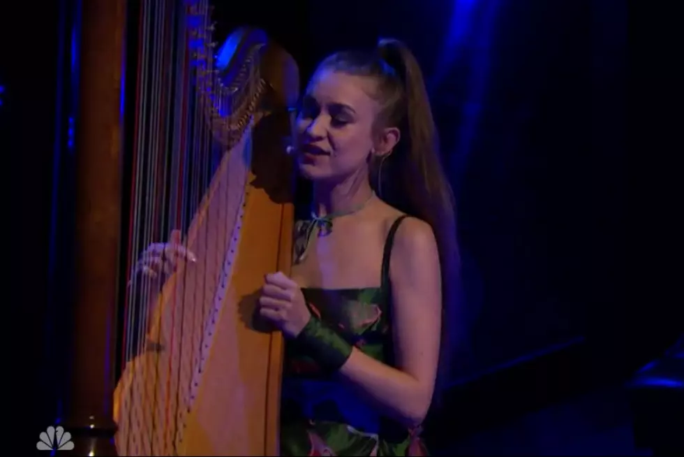 Watch Joanna Newsom Perform Ethereal ‘A Pin-Light Bent’ on ‘Seth Meyers’