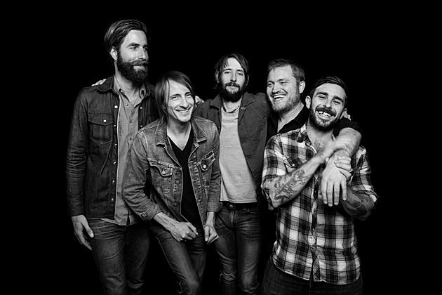 Band of Horses Share Karaoke Lyric Video for &#8216;Casual Party,&#8217; Announce World Tour