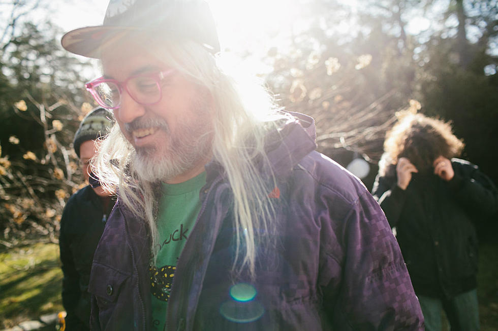 Dinosaur Jr. Announce New Album 'Give a Glimpse of What Yer Not'