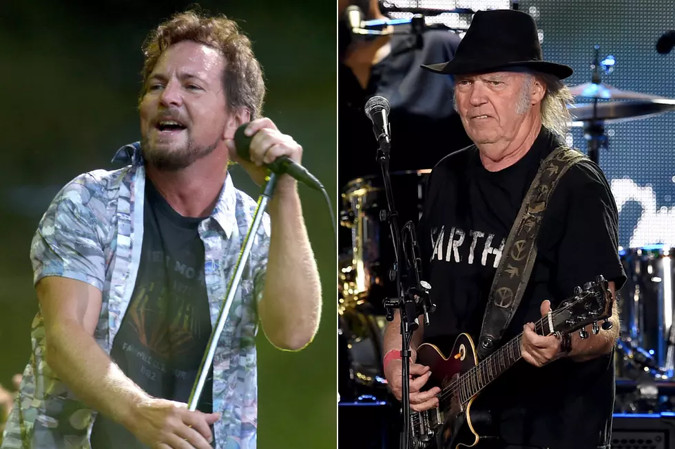 Neil Young to Induct Pearl Jam Into Rock and Roll Hall of Fame