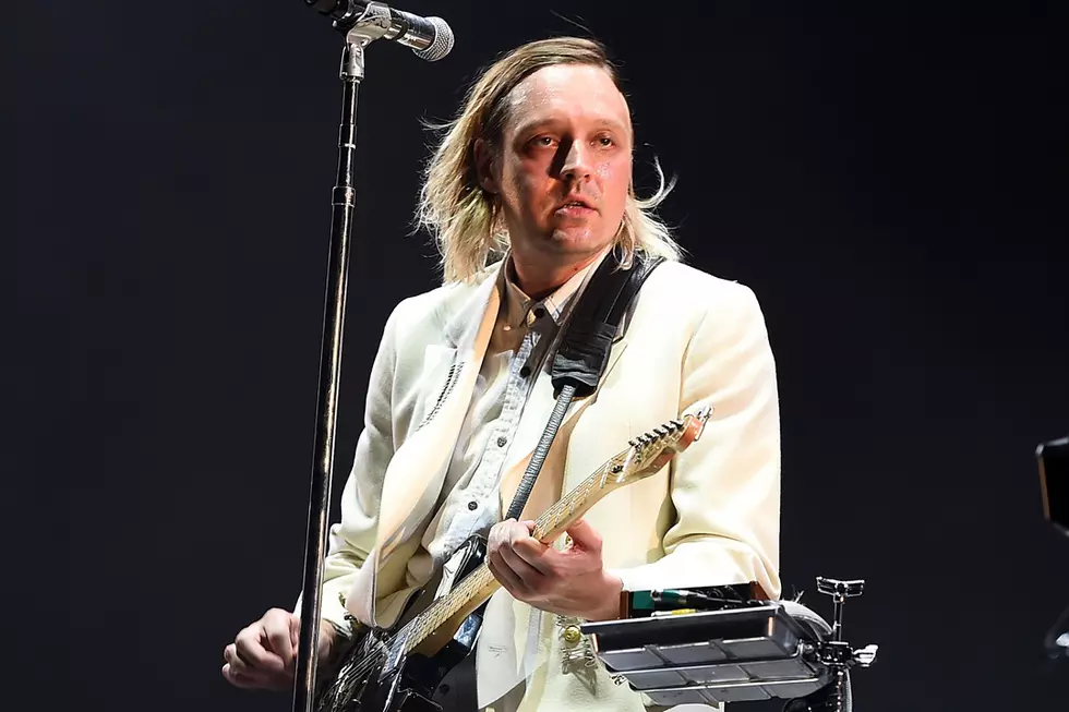 Arcade Fire Play First Concert of 2017: Setlist + Video