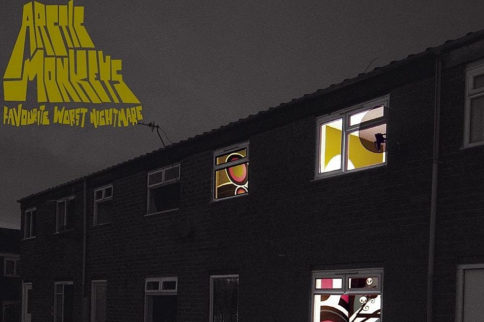 10 Years Ago: Arctic Monkeys Skip Sophomore Slump with ‘Favourite Worst Nightmare’