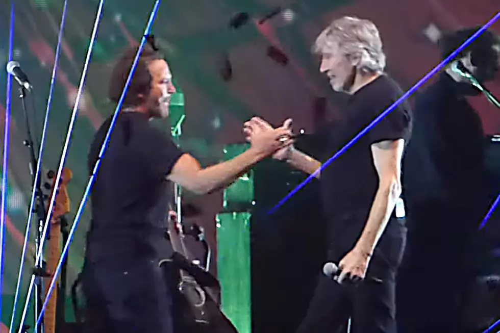 Eddie Vedder Joins Roger Waters for ‘Comfortably Numb’ in Chicago