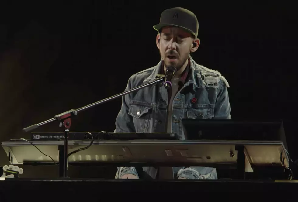 Watch Linkin Park Debut 'Looking for an Answer' 