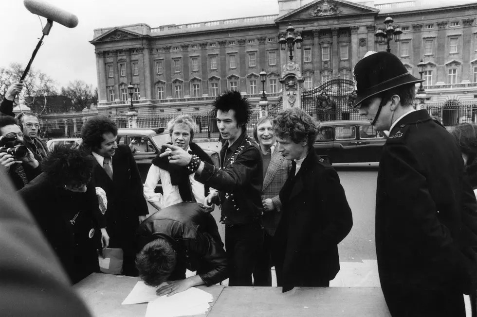 Contract Anarchy: The Many Broken Deals That Led to the Sex Pistols’ ‘Never Mind the Bollocks’