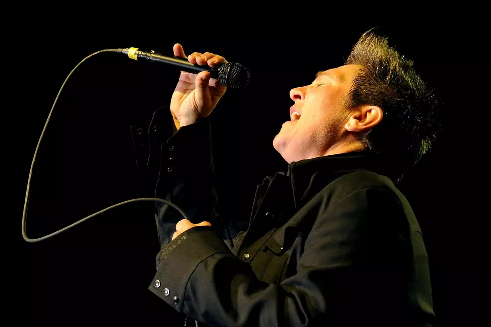 k.d. lang Brings 'Ingenue Redux' Tour to U.S.