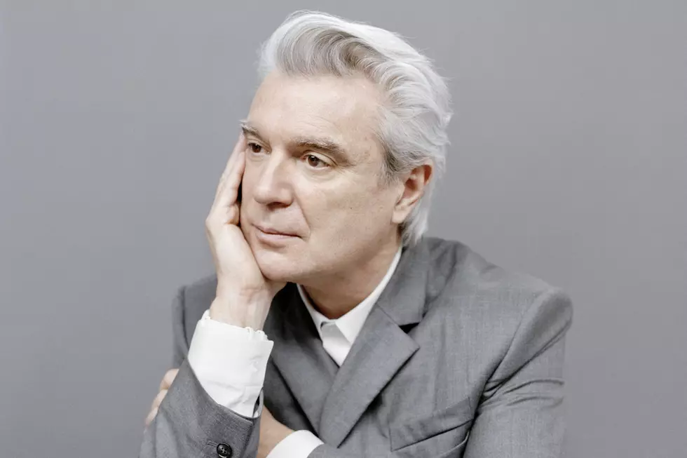 David Byrne Announces New ‘American Utopia’ Album, ‘Everybody’s Coming to My House’ Single