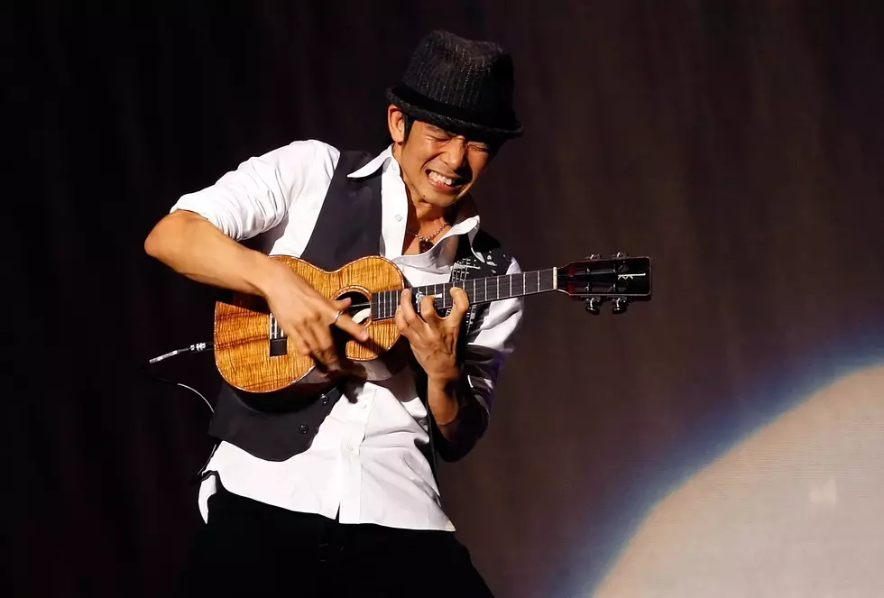 Ukulele Virtuoso Wows TED Crowd With &#8220;Bohemian Rhapsody&#8221; [VIDEO]