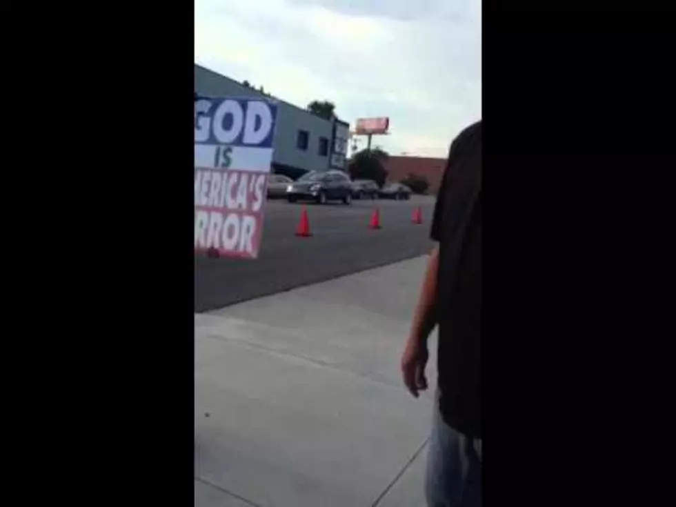 Vince Gill Confronts Members Of The Westboro Baptist Church [Video]