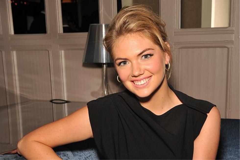 Model Kate Upton In Grand Rapids, Takes An Early Look At ArtPrize