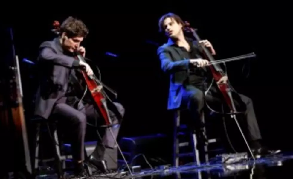 2Cellos Take on AC/DC&#8217;s Thunderstruck and it&#8217;s Amazing [VIDEO]