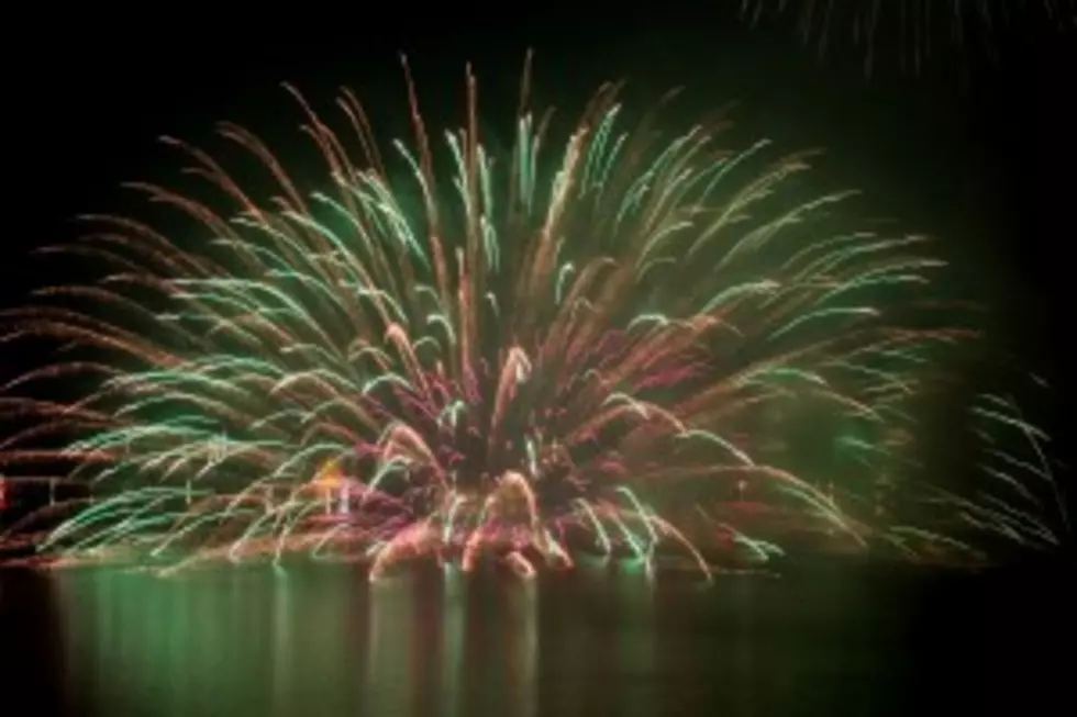 A Drone Filmed a Fireworks Show and it&#8217;s Amazing [Video]