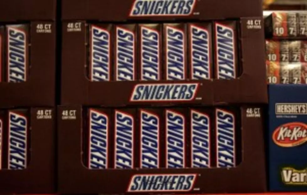 The Very Brady Snickers Super Bowl Commercial is Revealed [Video]