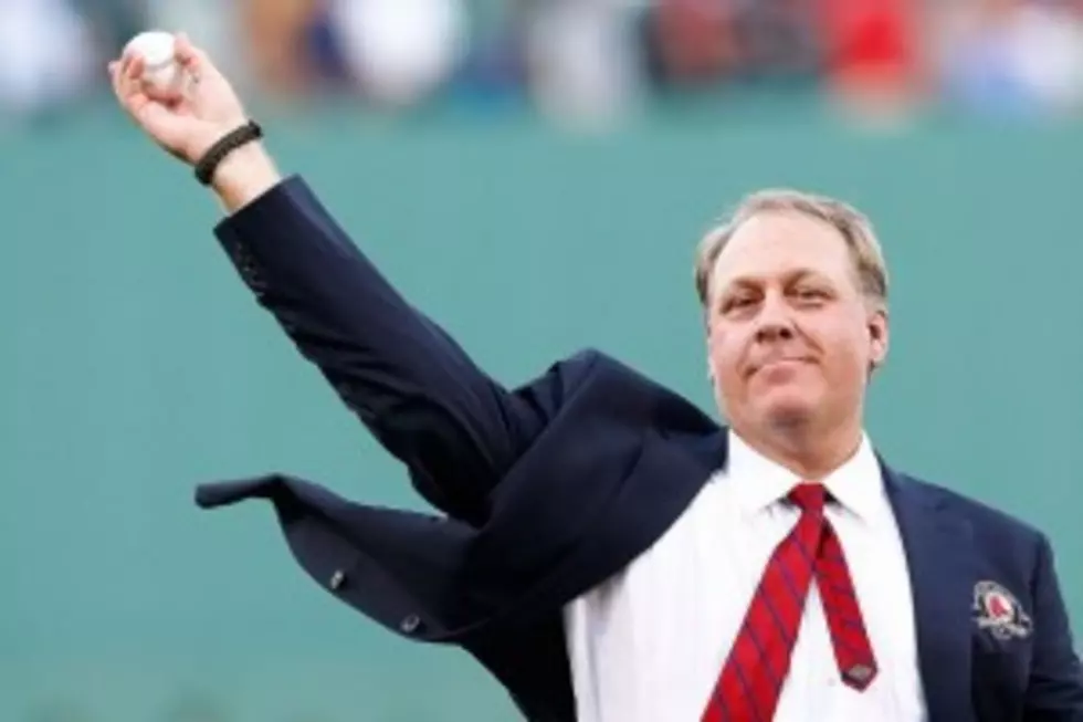 Curt Shilling Tracks Twitter Bullies Down Harassing his Daughter