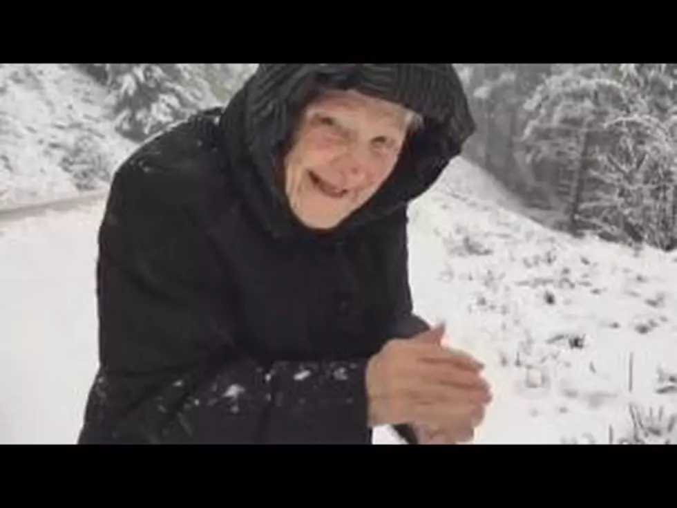 You’re Never Too Old to Enjoy the Little Things in Life [Video]