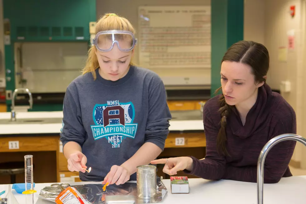 GVSU Hosting STEM Event for Middle School Students on Saturday