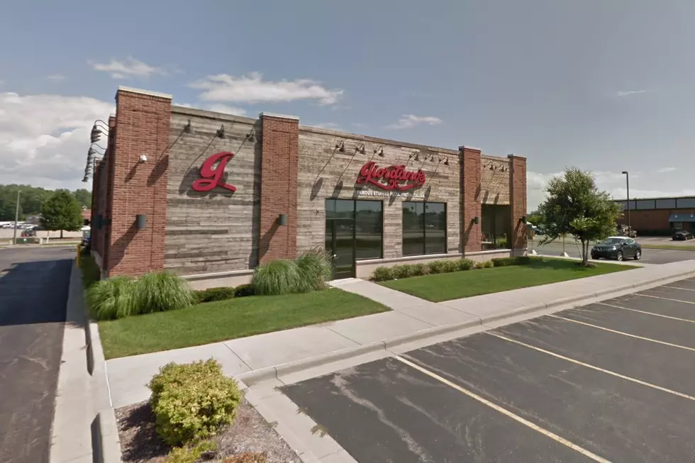 Giordano’s in Holland Has Closed