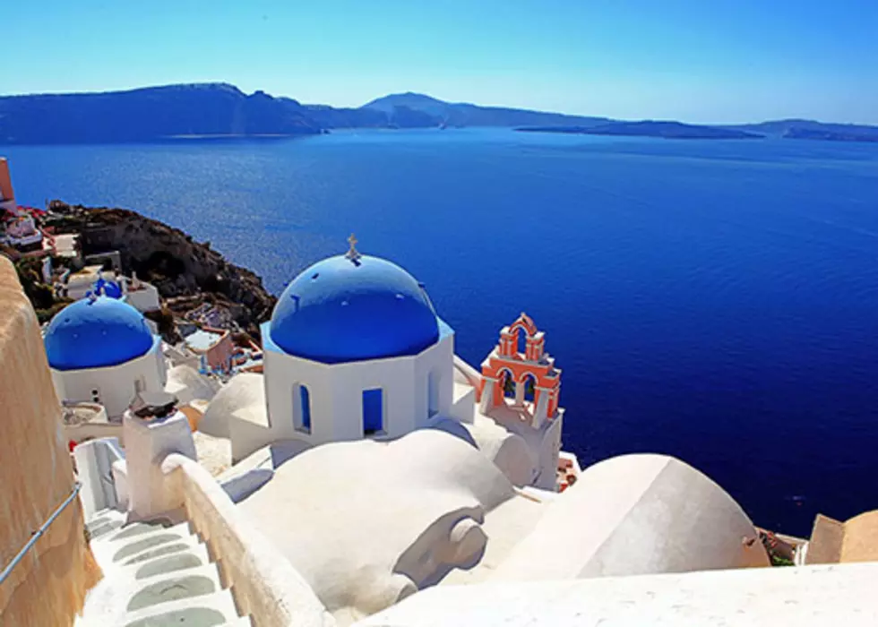 Let’s Escape Together To Greece!