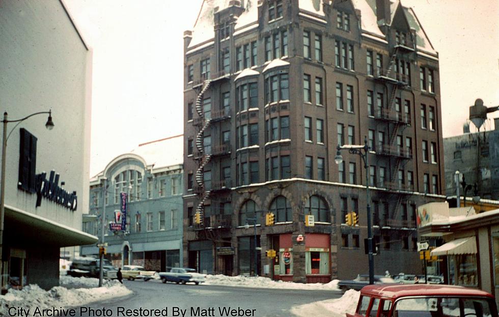 You Likely Won&#8217;t Recognize How This Iconic Grand Rapids Building Once Looked