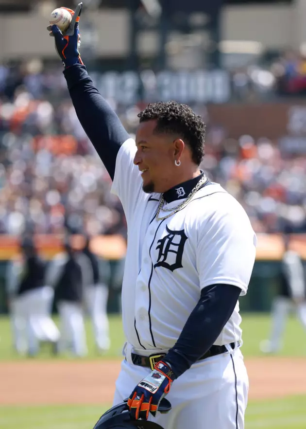 Miguel Cabrera gets his 3,000th career hit, becoming the 33rd player in MLB  history to reach the milestone