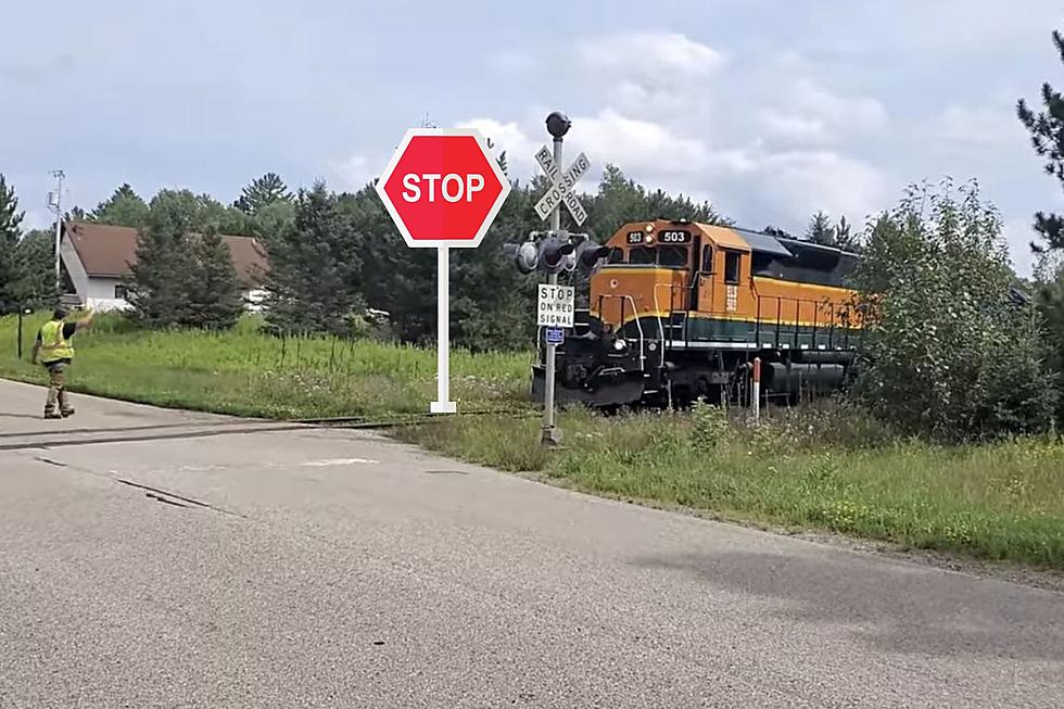 At This Bizarre Michigan RR Crossing, The Trains Stop for Cars