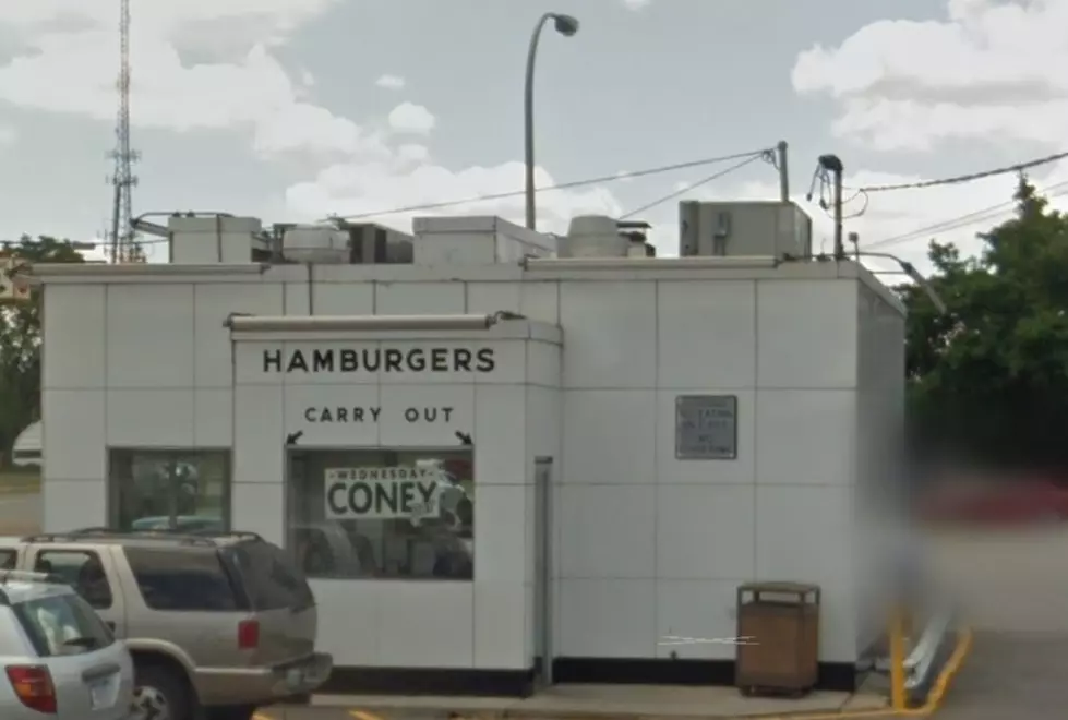 bates burgers livonia - no eating in cars