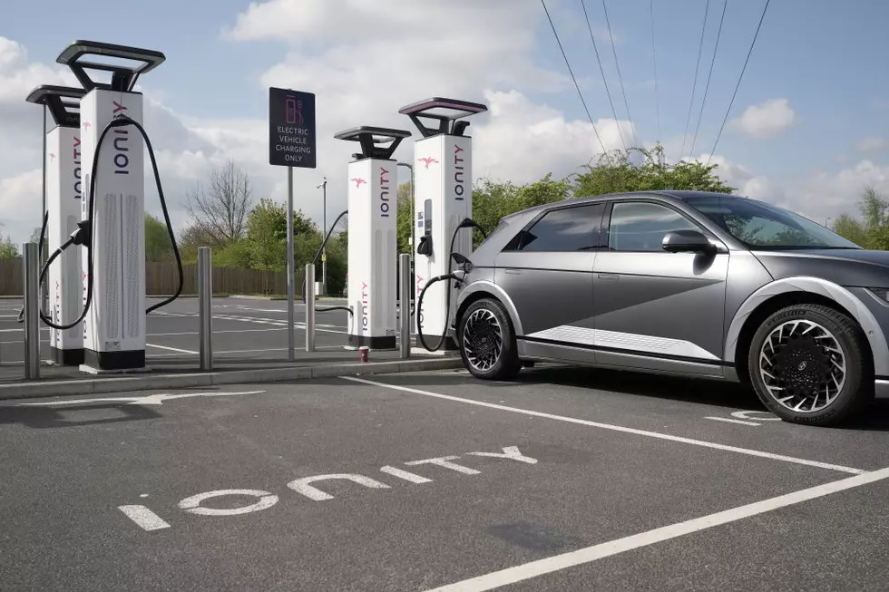 Electric Car Sales Are Bright Spot Amid Industry's Slump