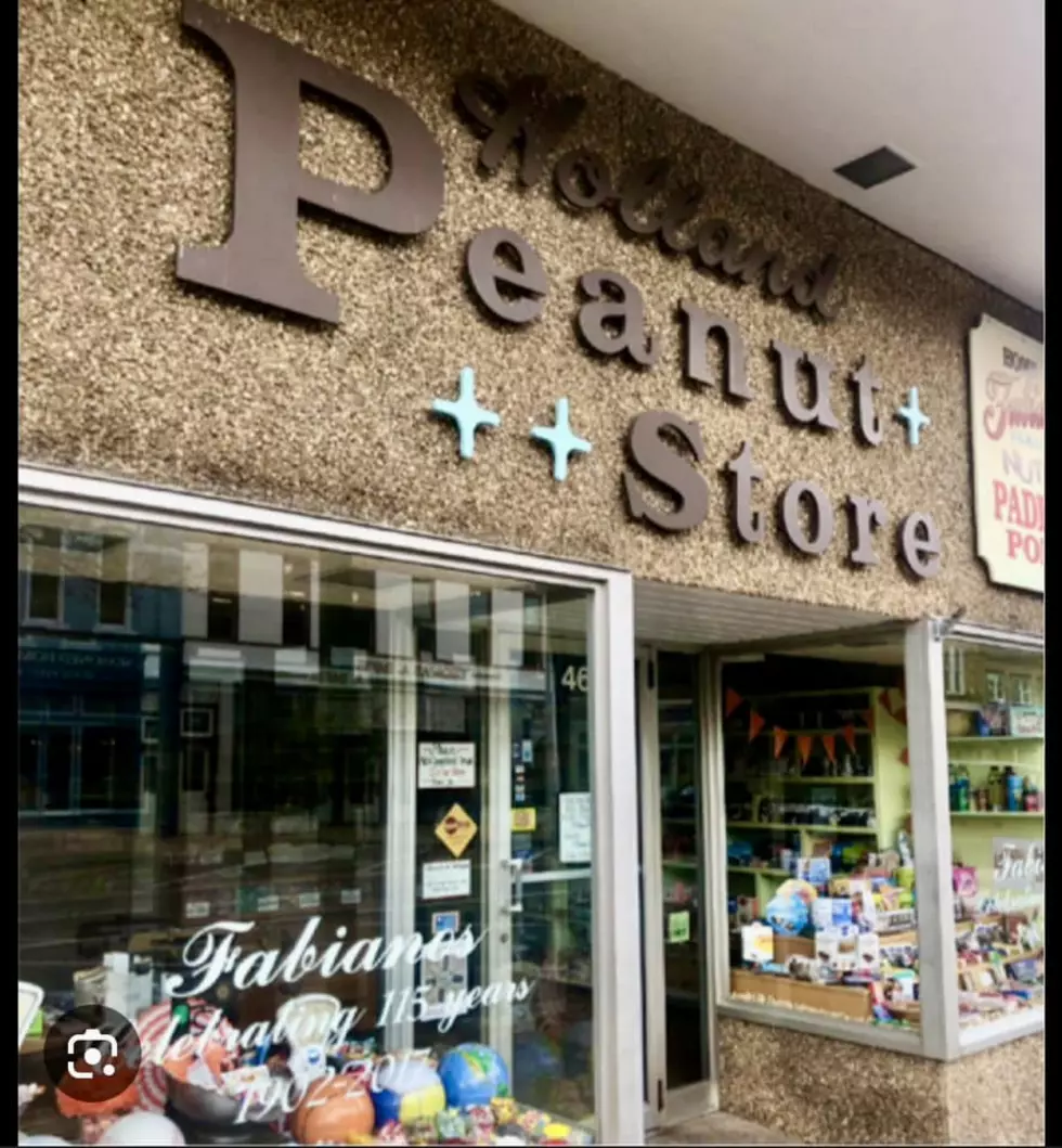 Holland Peanut Store via Facebook